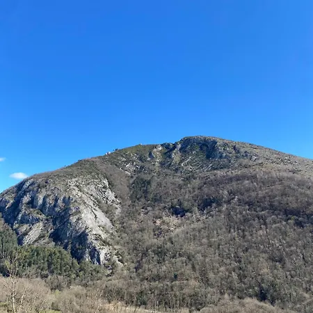 Hocheck, Le Coin D'en Haut, Au Pied Des Pyrenees !