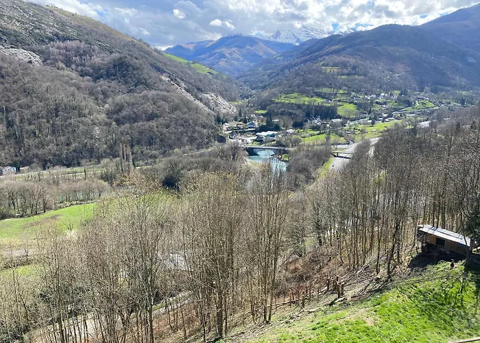 Hocheck, Le Coin D'en Haut, Au Pied Des Pyrenees ! * 拉夫当的阿斯平