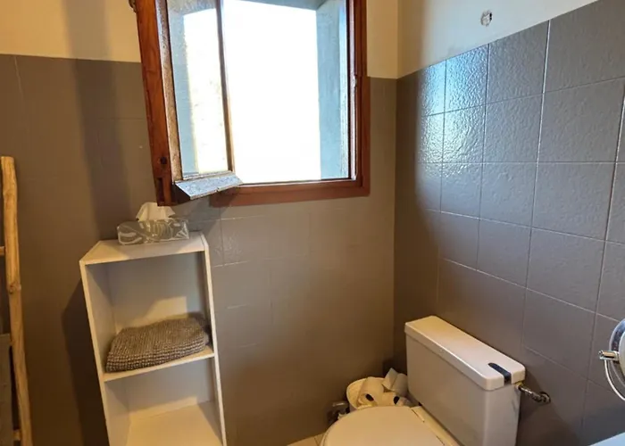 Hocheck, Le Coin D'en Haut, Au Pied Des Pyrenees !